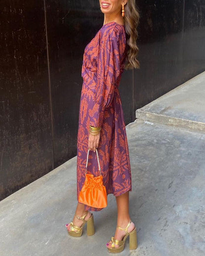 Anita – Abito Elegante con Scollo a V, Maniche Lunghe e Fantasia